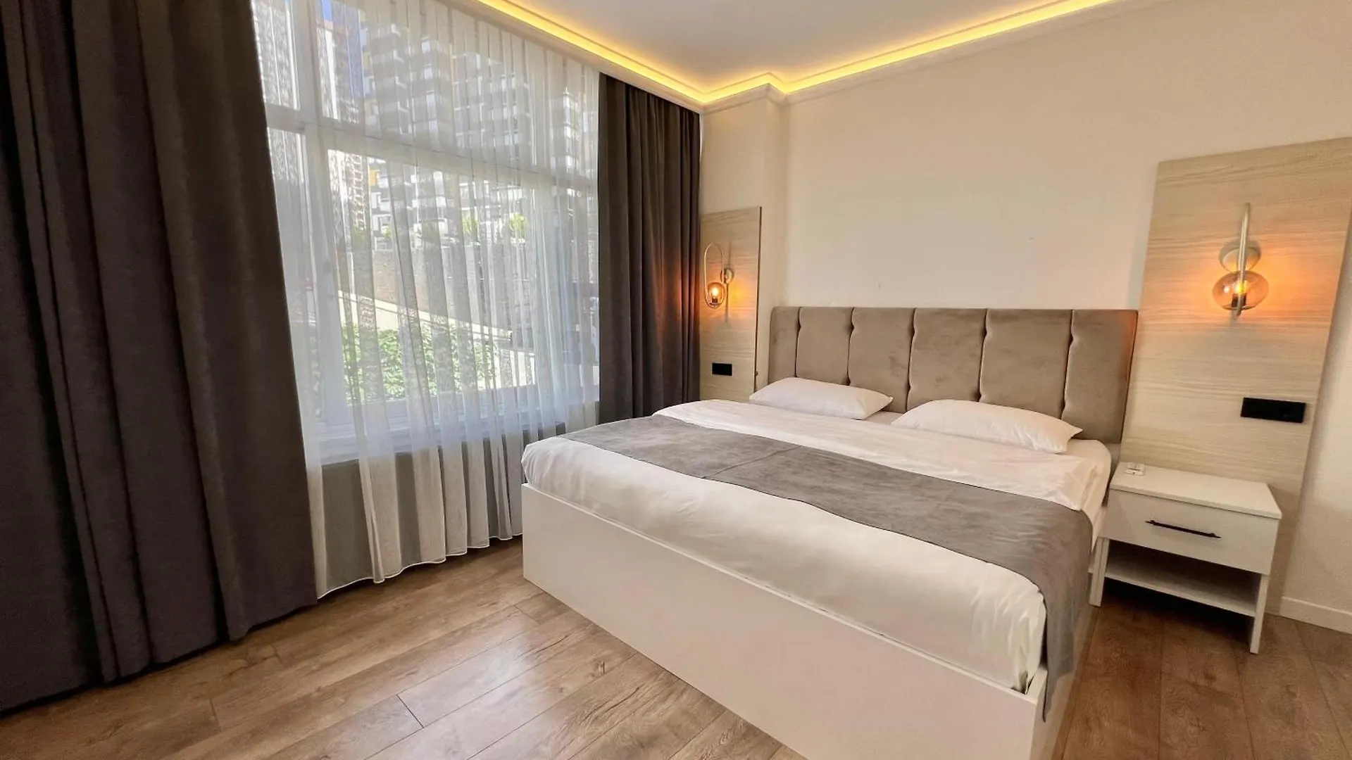 Golden Life Suit Trabzon